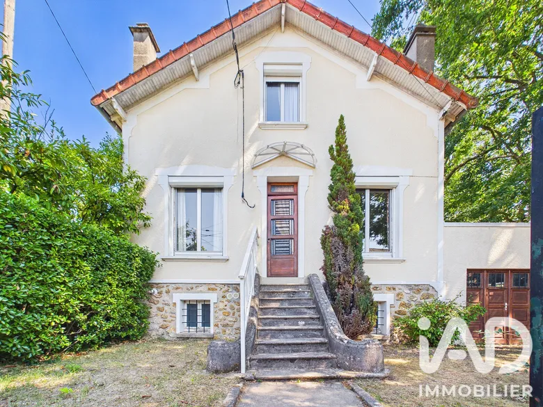 Maison 5 pièces 84 m² · à Sainte-Geneviève-des-Bois · 84 m² · 265 000 €