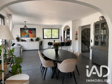 Maison traditionnelle à Poissy (78300)