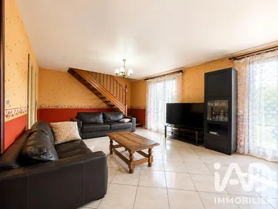 Village house in Flines-lez-Raches (59148)