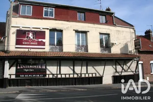 Building in Écurie (62223)