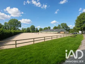 Commercial walls in merignies (59710)