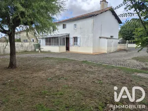 Maison de campagne à Chaunay (86510)