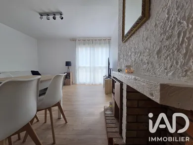 Apartment in Avon (77210)