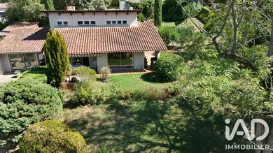 Architectural house in Laveyron (26240)