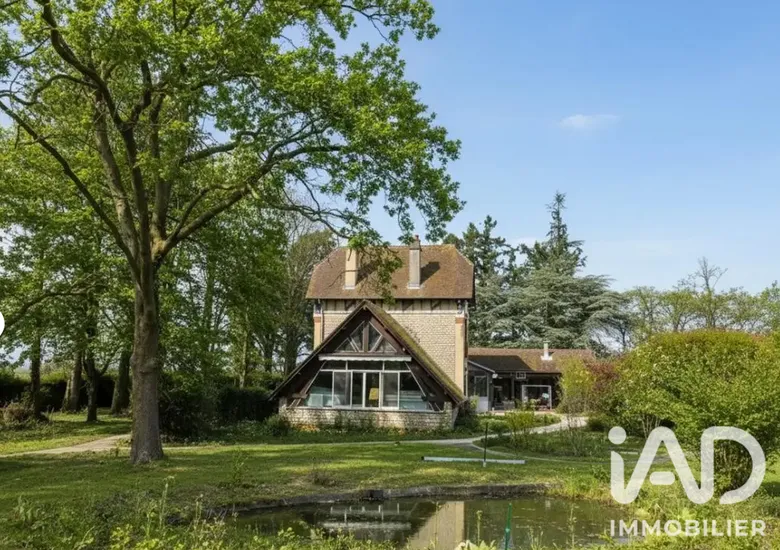 Maison 8 pièces 230 m² · à Souppes-sur-Loing · 230 m² · 239 000 €