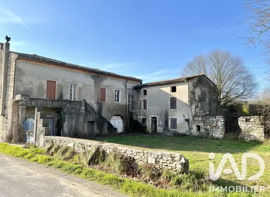 Building in Montboucher-sur-Jabron (26740)