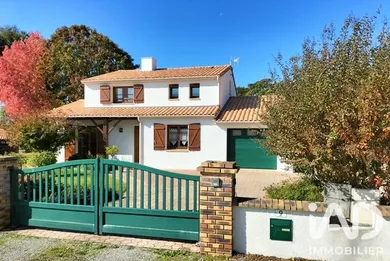 Traditional house in Pont-Saint-Martin (44860)