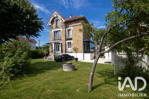 Maison à Roissy en Brie (77680)