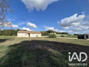 Pavillon à Thouars (79100)