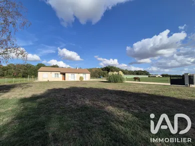 Pavillon à Thouars (79100)