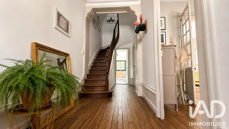 Maison 6 pièces 144 m² · à Tours · 144,3 m² · 645 000 €