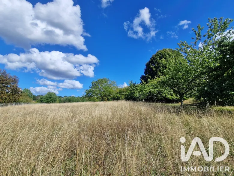 Terrain à bâtir à Sers (16410) · 44 000 €