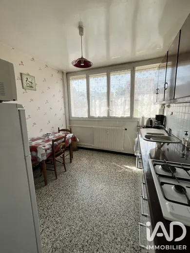 Appartement à Saint-Étienne (42100)