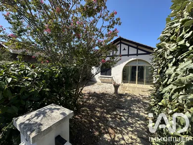 House in Lanton (33138)