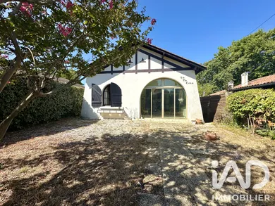 House in Lanton (33138)