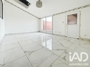 Maison de village à Origny-Sainte-Benoite (02390)