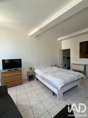 Apartment in Le Luc (83340)