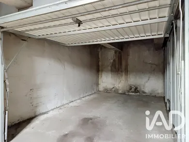 Garage in Chevilly-Larue (94550)