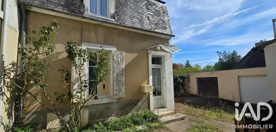 Townhouse in Saint-Amand-Montrond (18200)
