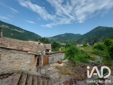 Maison de village à Espenel (26340)