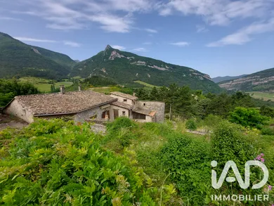 Maison de village à Espenel (26340)
