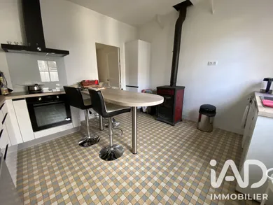Maison de village à Betz-le-Château (37600)