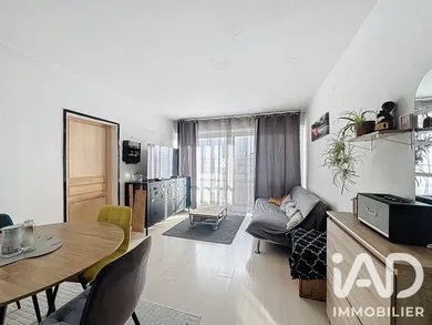Apartment in La Rochelle (17000)