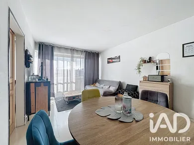 Apartment in La Rochelle (17000)