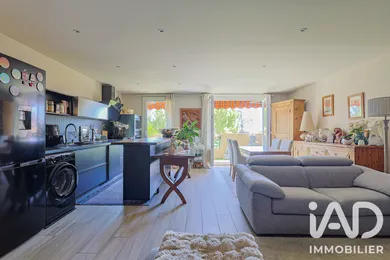 Appartement à Aix-en-Provence (13090)