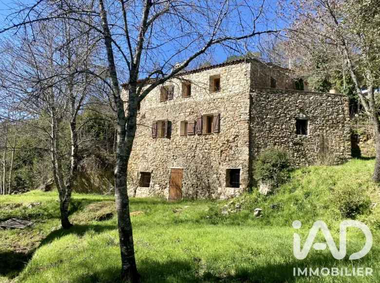 Maison 5 pièces 195 m² · à Flayosc · 195 m² · 599 000 €