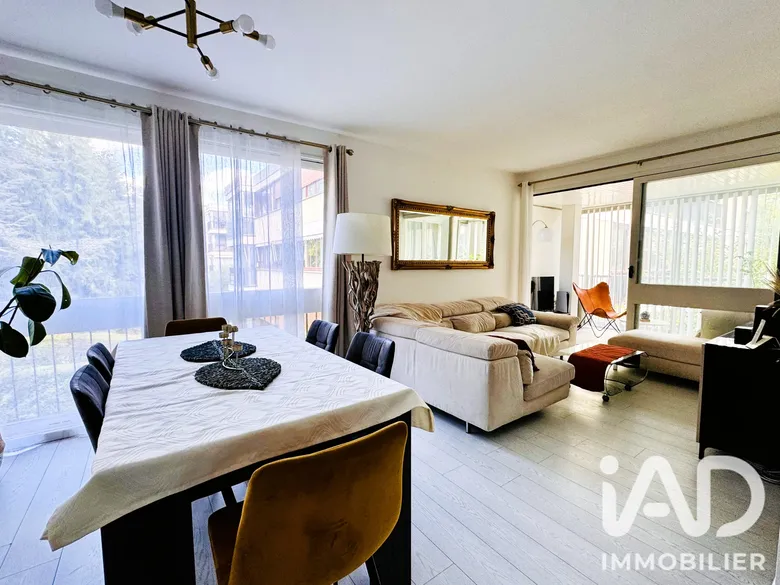 Appartement 5 pièces 97 m² · à Fontenay-le-Fleury · 97 m² · 259 000 €