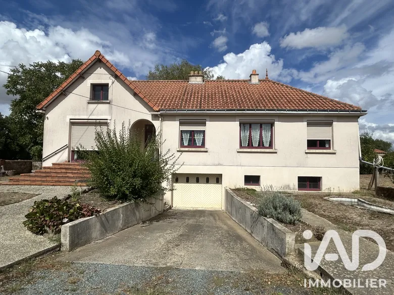 Maison 5 pièces 105 m² · à Chauché · 105 m² · 168 000 €