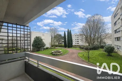 Apartment in Villejuif (94800)
