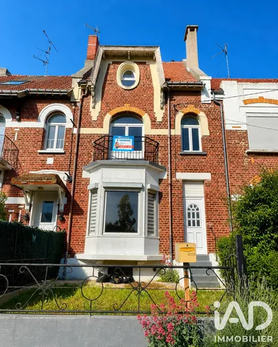 Townhouse in Bouchain (59111)