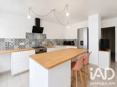 Apartment in Ézy-sur-Eure (27530)