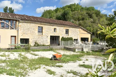 Traditional house in Saint-Cyprien (24220)