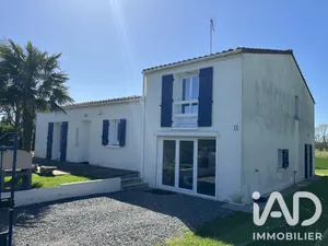 House in Saint-Romain-de-Benet (17600)