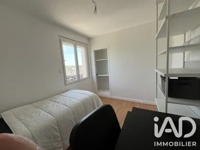 Apartment in Saint-André-les-Vergers (10120)
