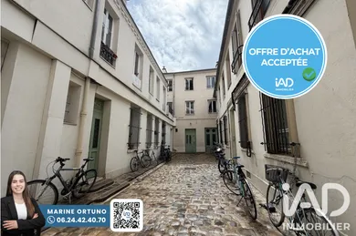 Apartment in Paris (75010)