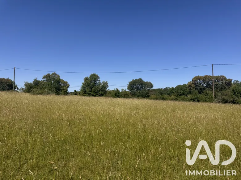 Terrain à Sénaillac-Lauzès (46360) · 39 000 €