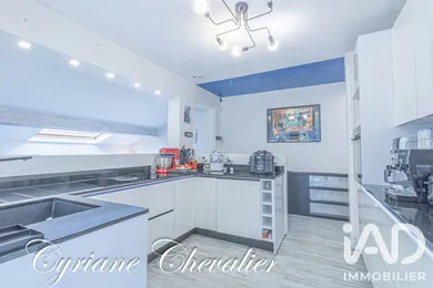 Maison à Verneuil-sur-Seine (78480)