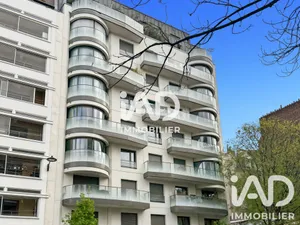 Apartment in Paris (75011)