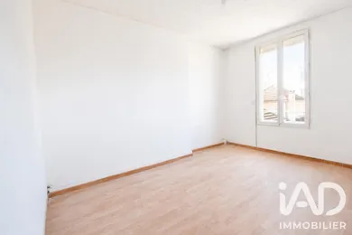 Apartment in Neuilly-Plaisance (93360)