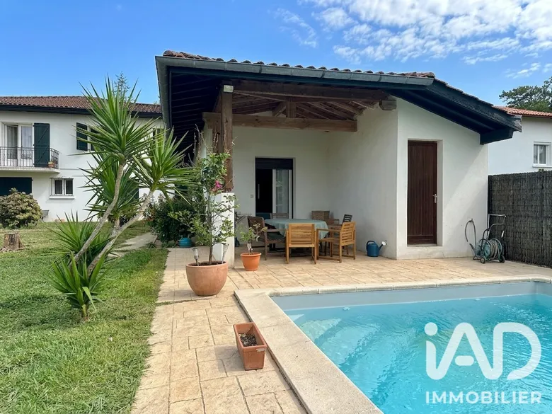 Appartement 4 pièces 150 m² · à Ustaritz · 150 m² · 430 000 €