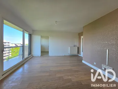 Apartment in Tremblay-en-France (93290)