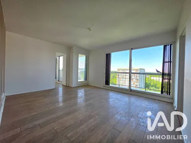 Apartment in Tremblay-en-France (93290)