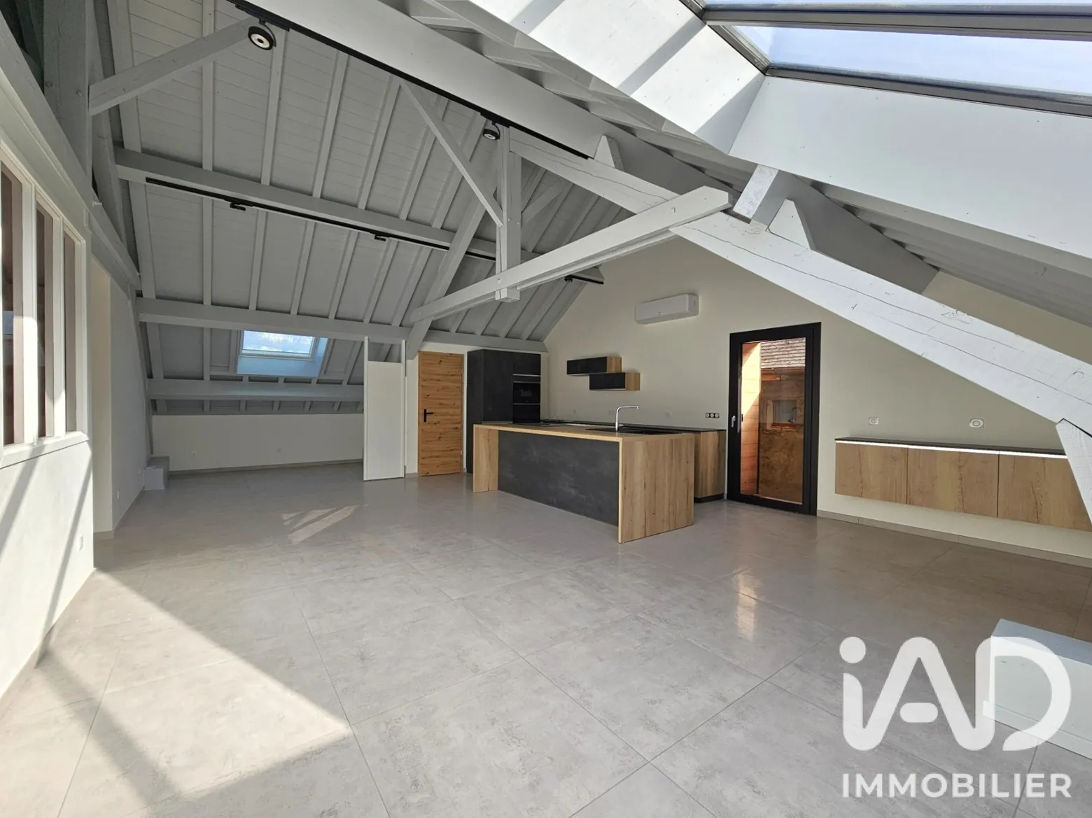 Vente appartement à Le Bourget-du-Lac (73370) : duplex 5 pièces 147 m² - 2100791 — 2