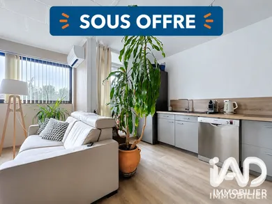 Appartement à APT (84400)