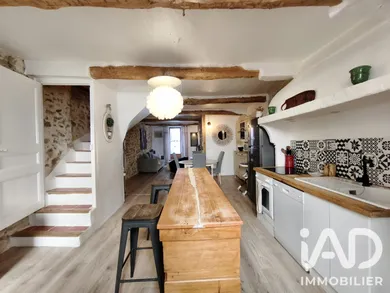 Maison de village à Pouzolles (34480)