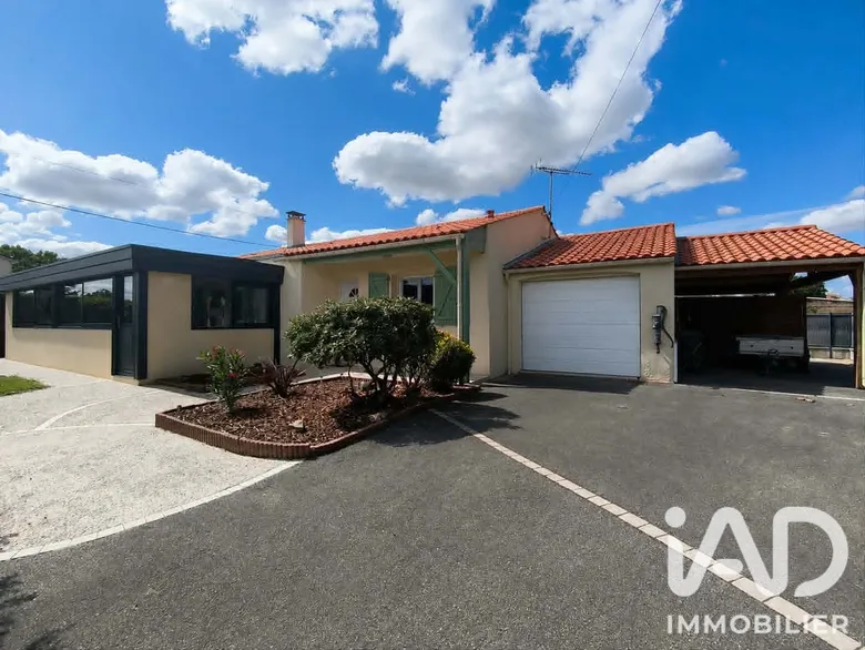 Maison 5 pièces 129 m² · à Saint-Martin-des-Noyers · 129 m² · 245 000 €